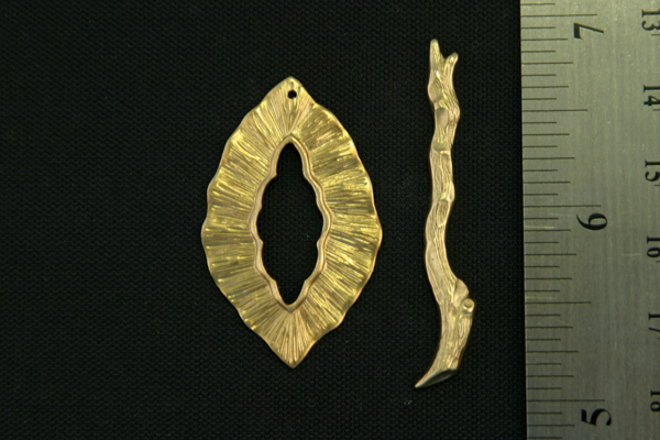1 Set RAW BRASS OPEN LEAF AND BRANCH TOGGLE CLASP LOT