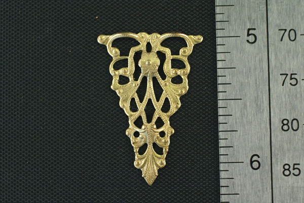 4pc FABULOUS VINTAGE STYLE RAW BRASS ORNATE PENDANT F72-4