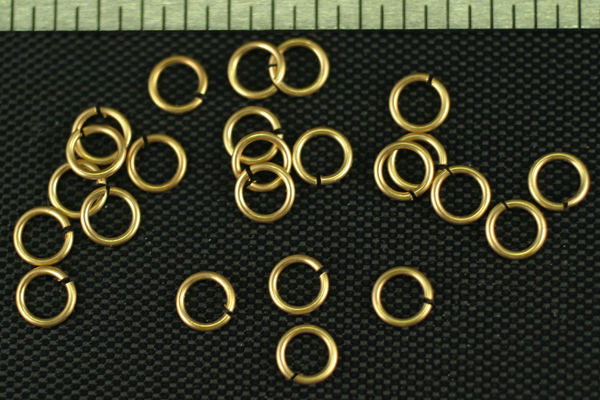 24pc RAW BRASS 4.33mm JUMP RINGS JR1-25-24