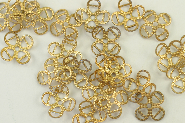 24pc VINTAGE STYLE 10mm RAW BRASS FILIGREE BEAD CAP LOT BC35-24