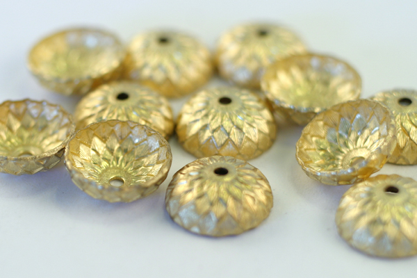 12pc VINTAGE STYLE 13mm RAW BRASS ACORN BEADCAP BC39-12