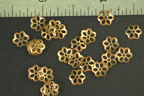 12pc VINTAGE STYLE 6mm RAW BRASS FLOWER BEAD CAP BC7-12