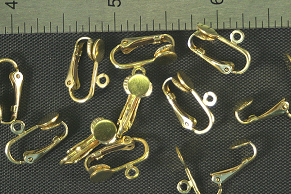 6pc RAW BRASS EARCLIP WITH LOOP AND 5.5mm PLATE FOR CAB FINDING JEWELRY LOT E11-6